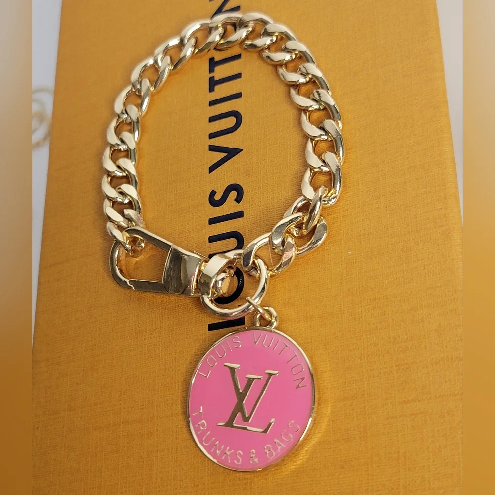 6.5" Cuban Link Chain Bracelet, Louis Vuitton Trunks&Bags - Picture 1 of 3